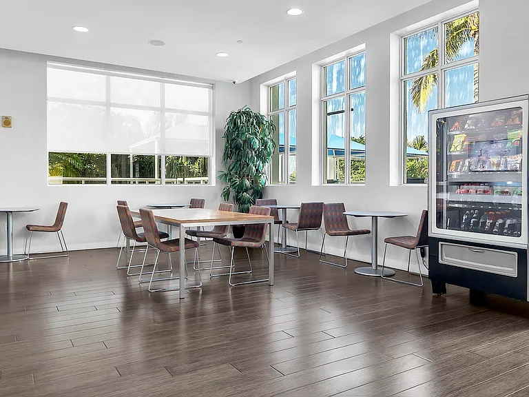 300 S Australian Ave #618 — Photo 44
