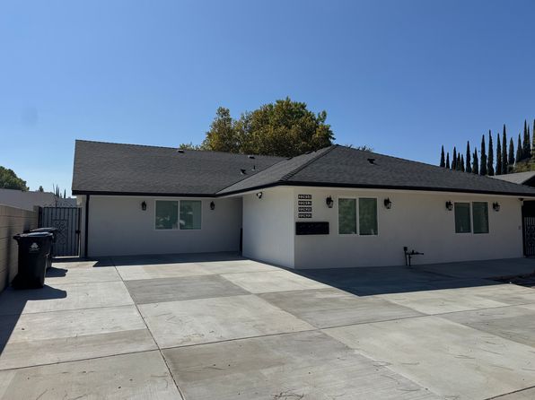 22812 Saticoy St #22810