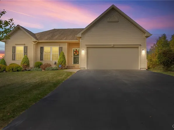 311 Bialek Way, Chittenango, NY 13037