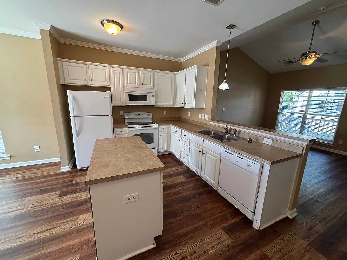 225 Windsor Trace Drive, Columbia SC — Photo 4