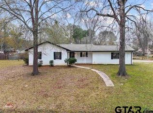 609 Beverly Dr, Carthage, TX 75633