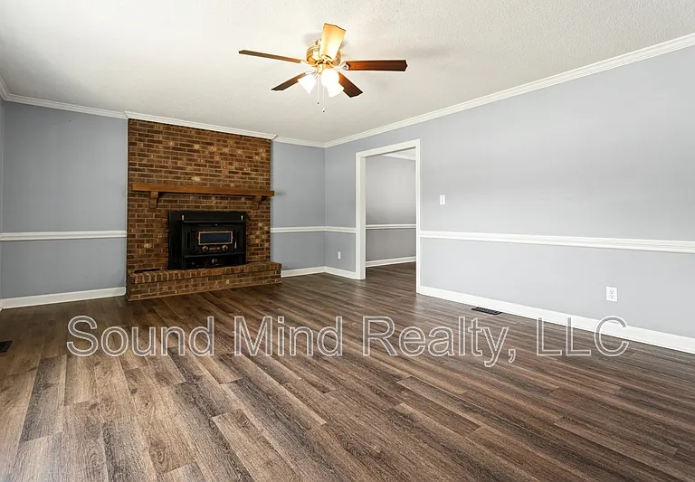 1601 Homestead Rd — Photo 11