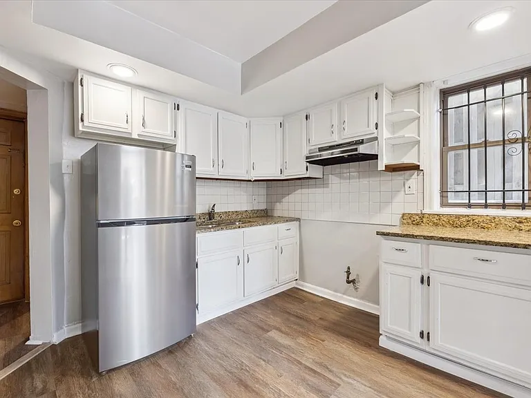 1128 W Diversey Pkwy #1G — Photo 8