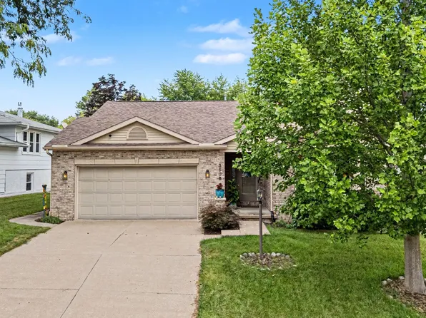 3506 35th St, Moline, IL 61265