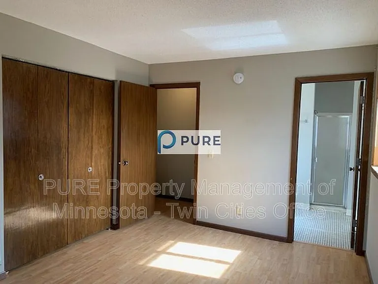 1696 Pleasant St #C — Photo 11