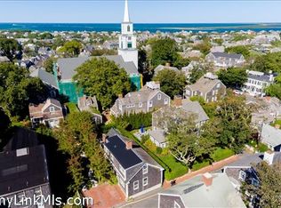 5 Academy Ln, Nantucket, MA 02554