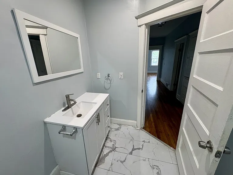 226 Kenilworth St #2 — Photo 10