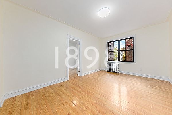 1st image of 4707 39th St APT 4B