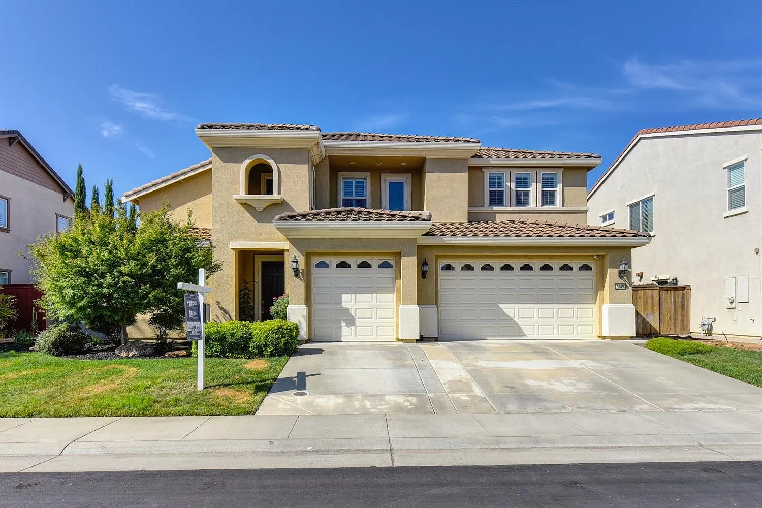 2149 Redmire Way photo 1