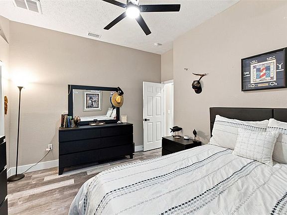 13540 Knotty Lane listing photo 21