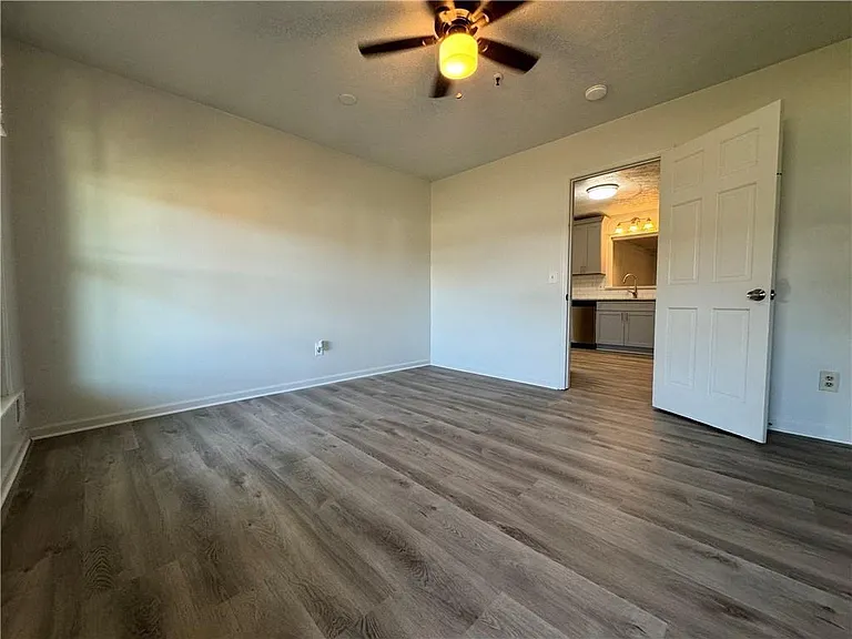3905 Cherokee St NW — Photo 25