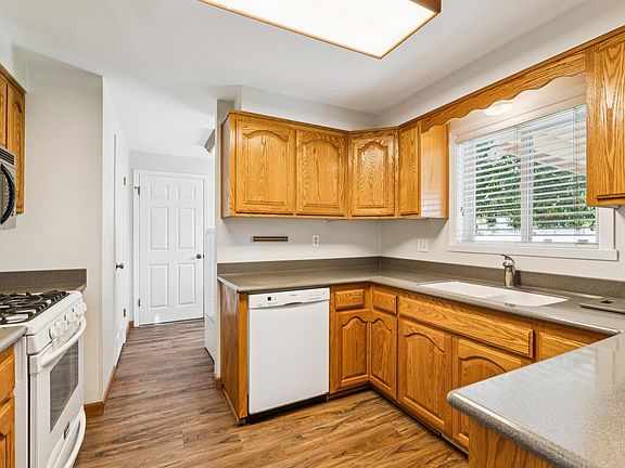 5th image of 3852 NW Morris Way
