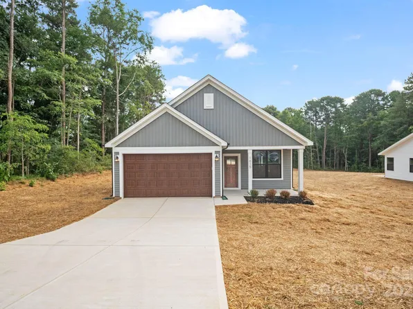 1615 Chambers St, Kannapolis, NC 28083