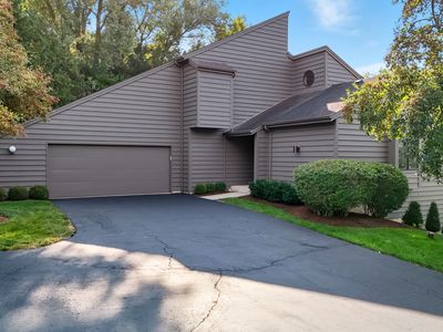 5N373 Glen Oak Ln, St Charles, IL, 60175