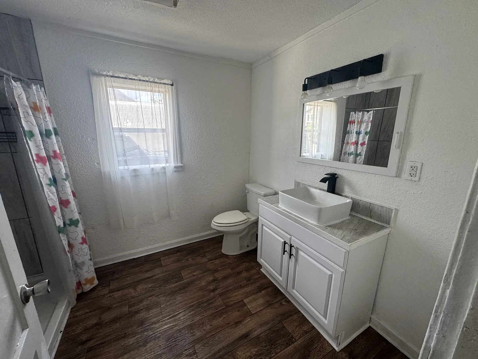 403 East North Street - 1 — Photo 3