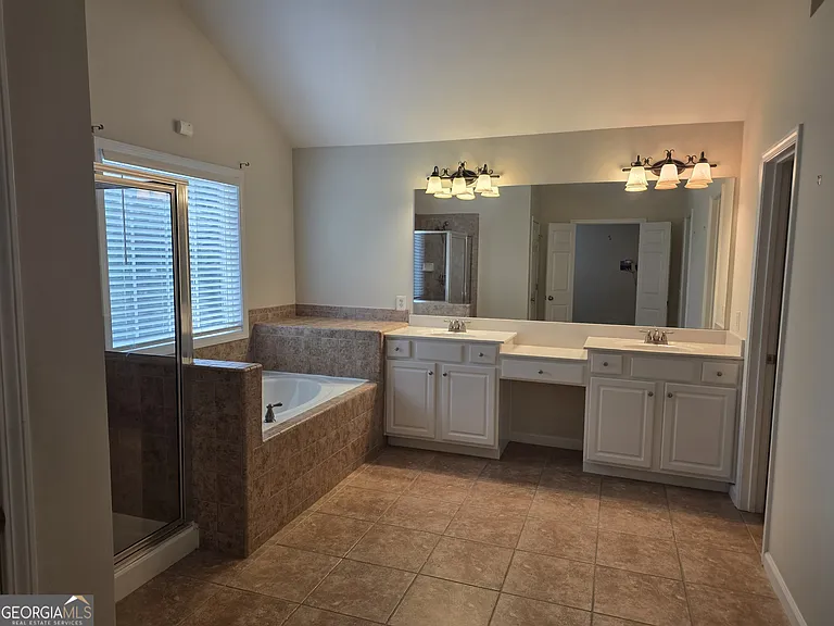 4213 Brentwood Dr — Photo 15