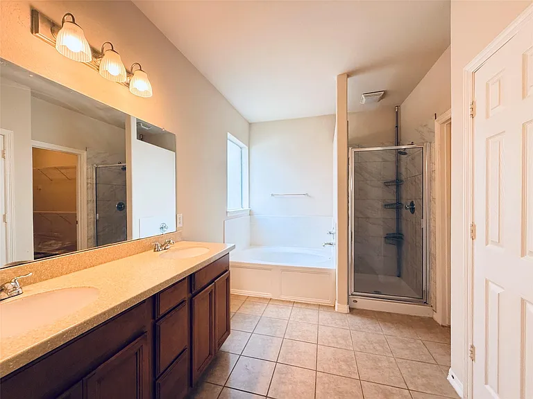 2722 Palermo Ct — Photo 16