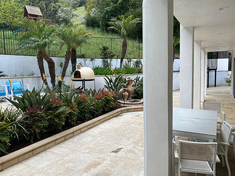 7612 Willow Glen Rd — Photo 40