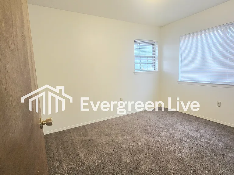 120 Raven Dr — Photo 13