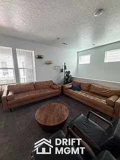 623 E 460 S — Photo 2