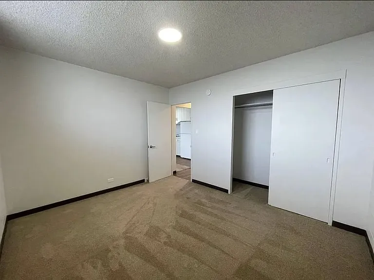 2750 Date St — Photo 14