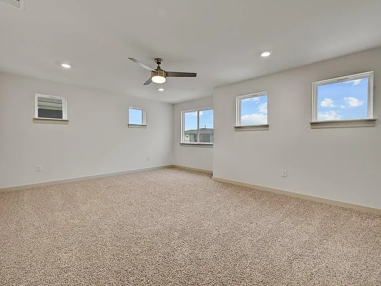 7902 Linda Michelle Ln — Photo 12