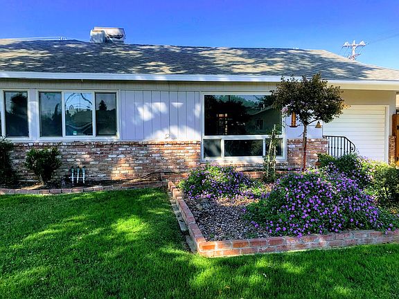3rd image of 2520 W Iris Ave