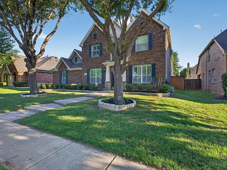 14668 Blakehill Dr — Photo 47