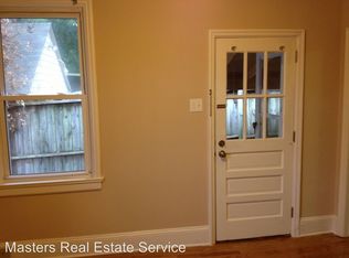 305 Chamberlain St, Raleigh, NC 27607