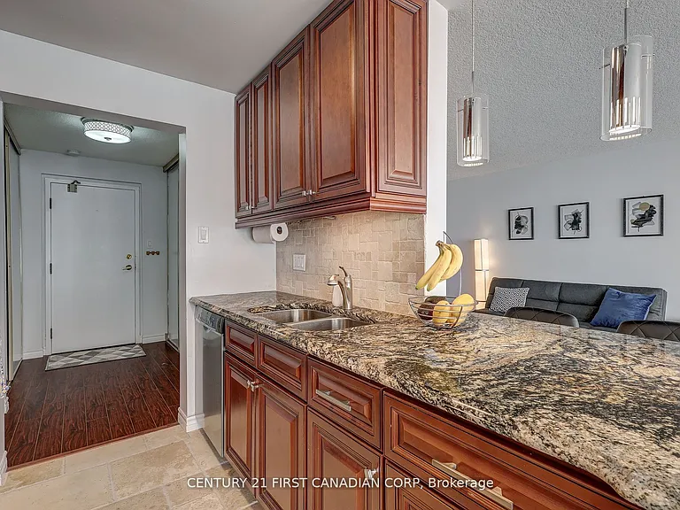 570 Proudfoot Ln #405 — Photo 14