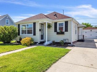 1303 Kingston Ave, Racine, WI 53402