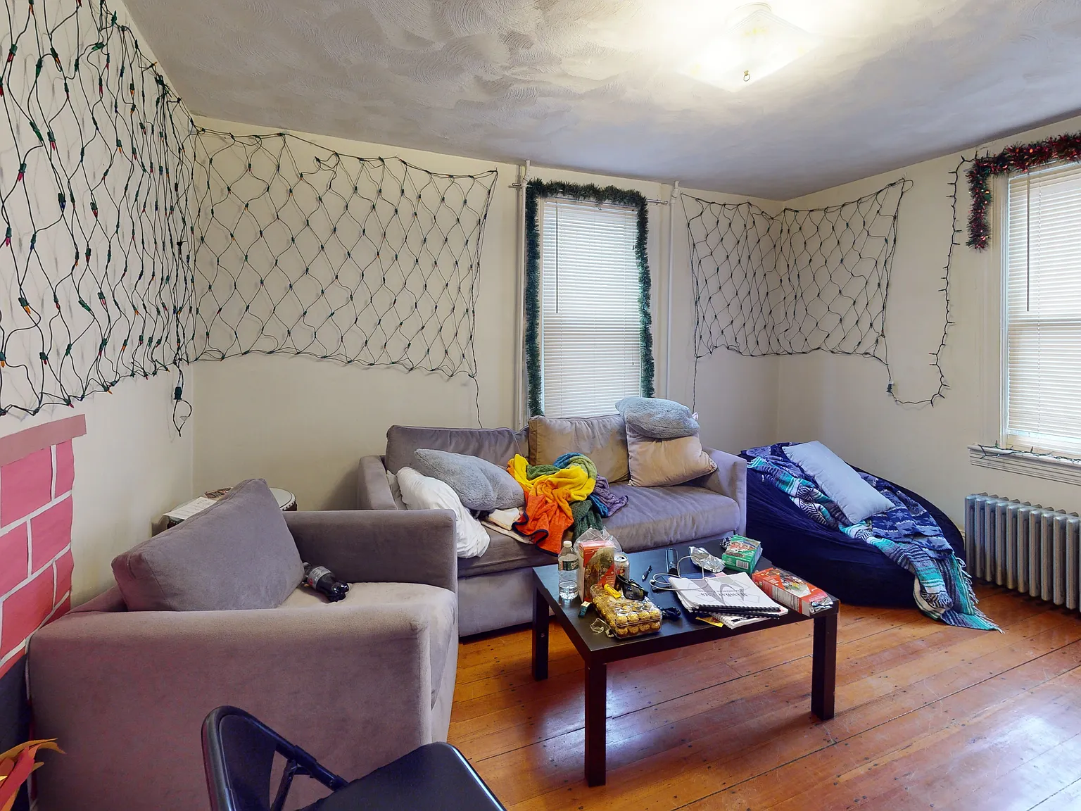 2 bed, 1.5 bath, 9999 sqft, $2,650 — Photo 4