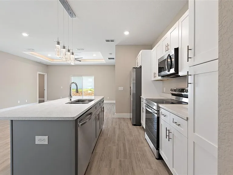 302 Elderberry Ct — Photo 12