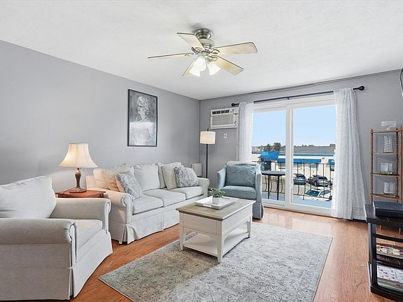 2nd image of 36 Main St APT 29