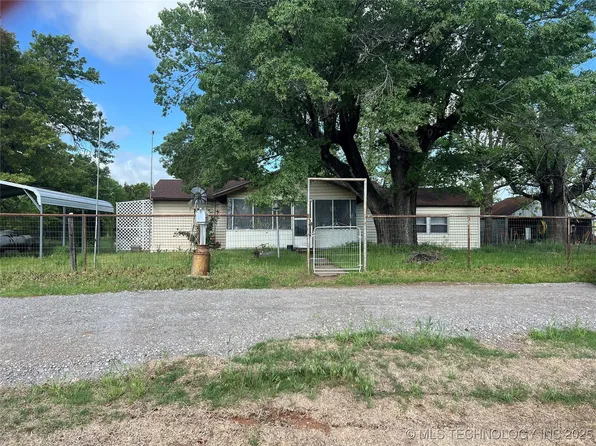 3116 Twin Mounds Rd, Yale, OK 74085