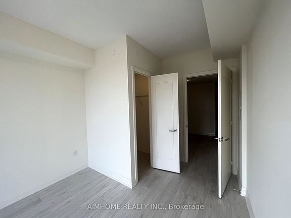 3rd image of 509 Dundas St W #705