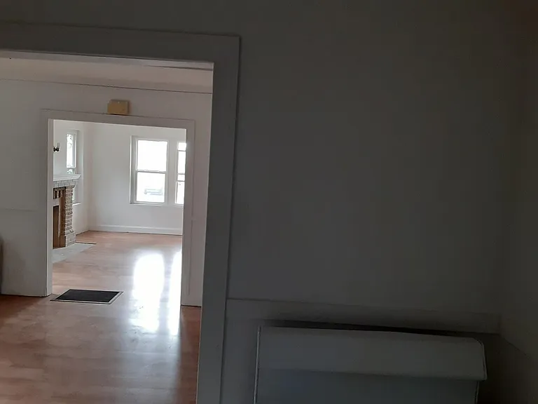 1120 S Gary Pl — Photo 8