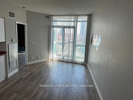 Building Photo - 18 Yonge St #1610