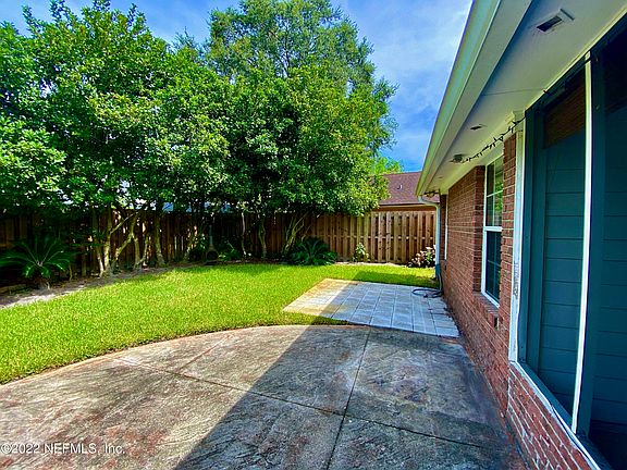 4th image of 13695 Glenhaven Ct