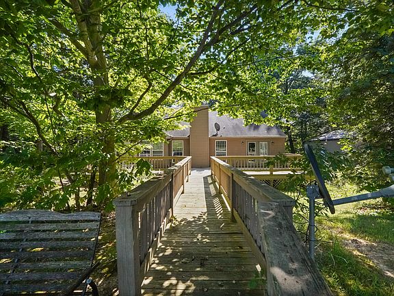 4th image of 5682 Perry Rd