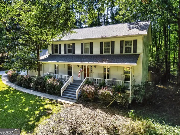 110 Greenway Ct, Fayetteville, GA 30215