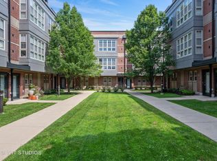 2321 S Wabash Ave #9, Chicago, IL