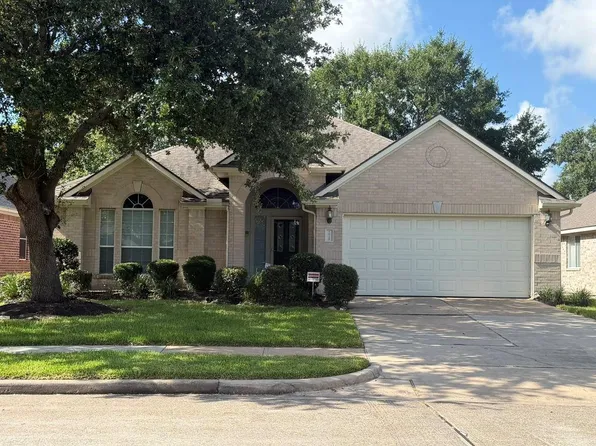 1626 Tynemouth Dr, Pasadena, TX 77504