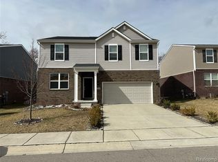 8731 Quincy Dr, Westland, MI 48185