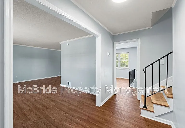 293 Twin Pines Dr — Photo 3