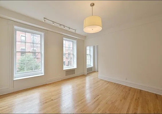 Rented by Buchbinder & Warren | media 3