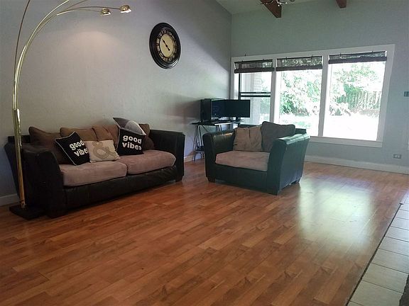 4th image of 3416 Wood St