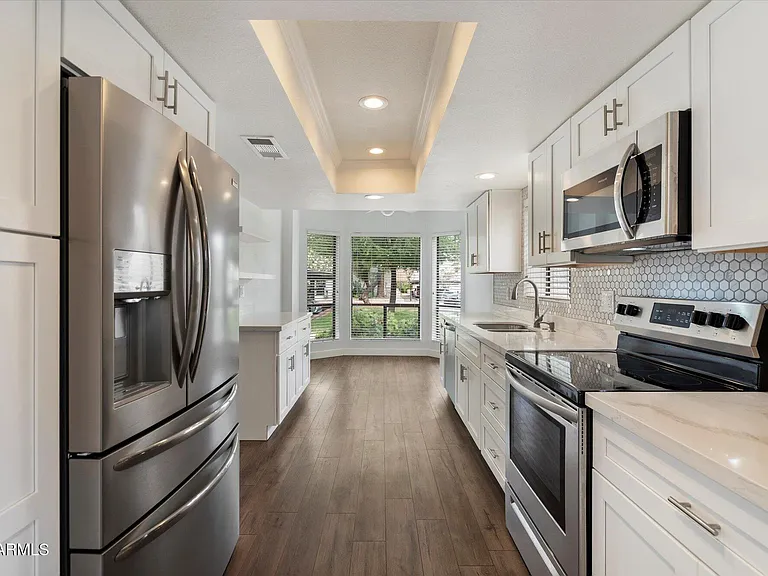 3069 E Cannon Dr — Photo 5