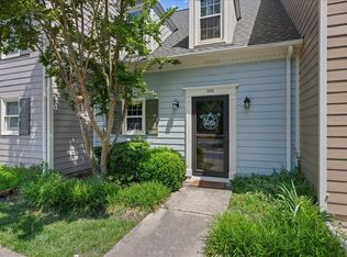 1602 Township Cir, Raleigh, NC 27609