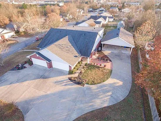 406 Rena Rd — Photo 3